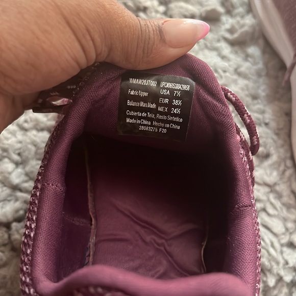 Purple woman’s sneakers size 7.5. Used great condition. - Picture 3 of 4